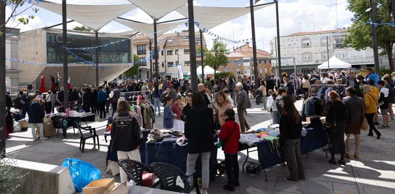 Mercado de Segunda Vida: tesoros vintage el 27 de sept.
