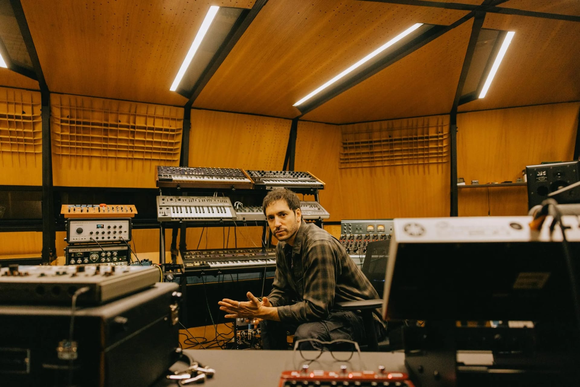 Nicola Cruz (MIRA Festival)
