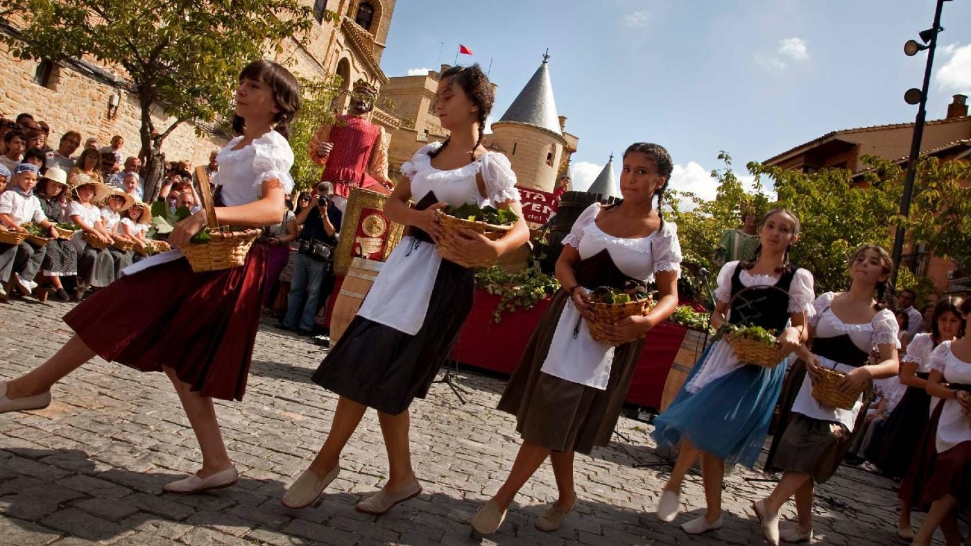Olite se viste de fiesta: vino y tradición