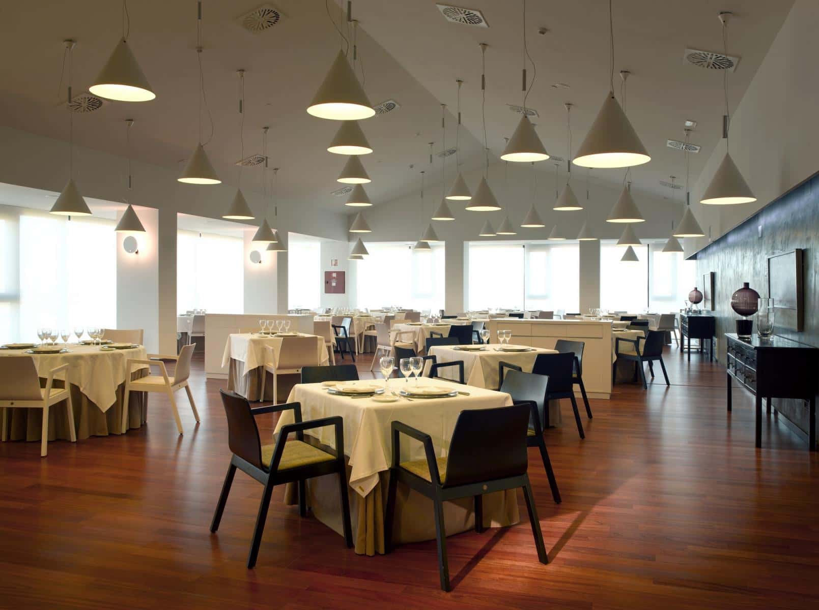 Restaurante del Parador de Antequera: cocina y entorno
