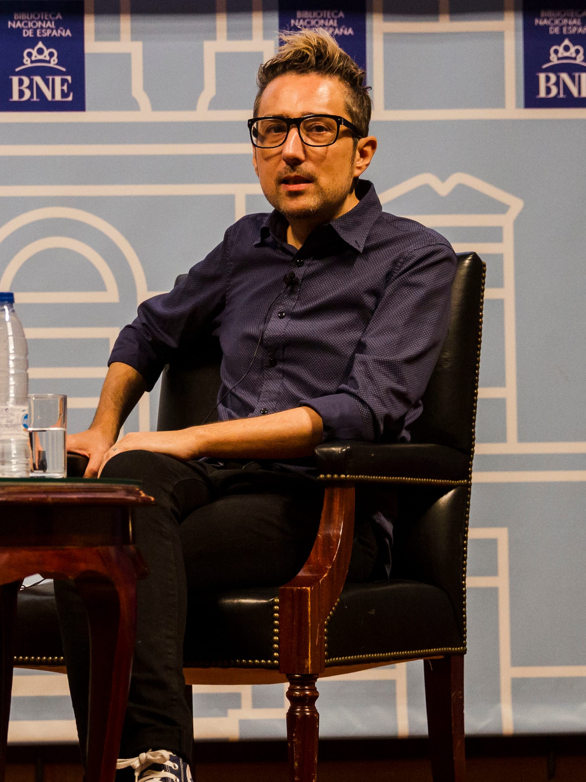 Presentación de la novela 'En todo hay una grieta y por ella entra la luz' de Patricio Pron