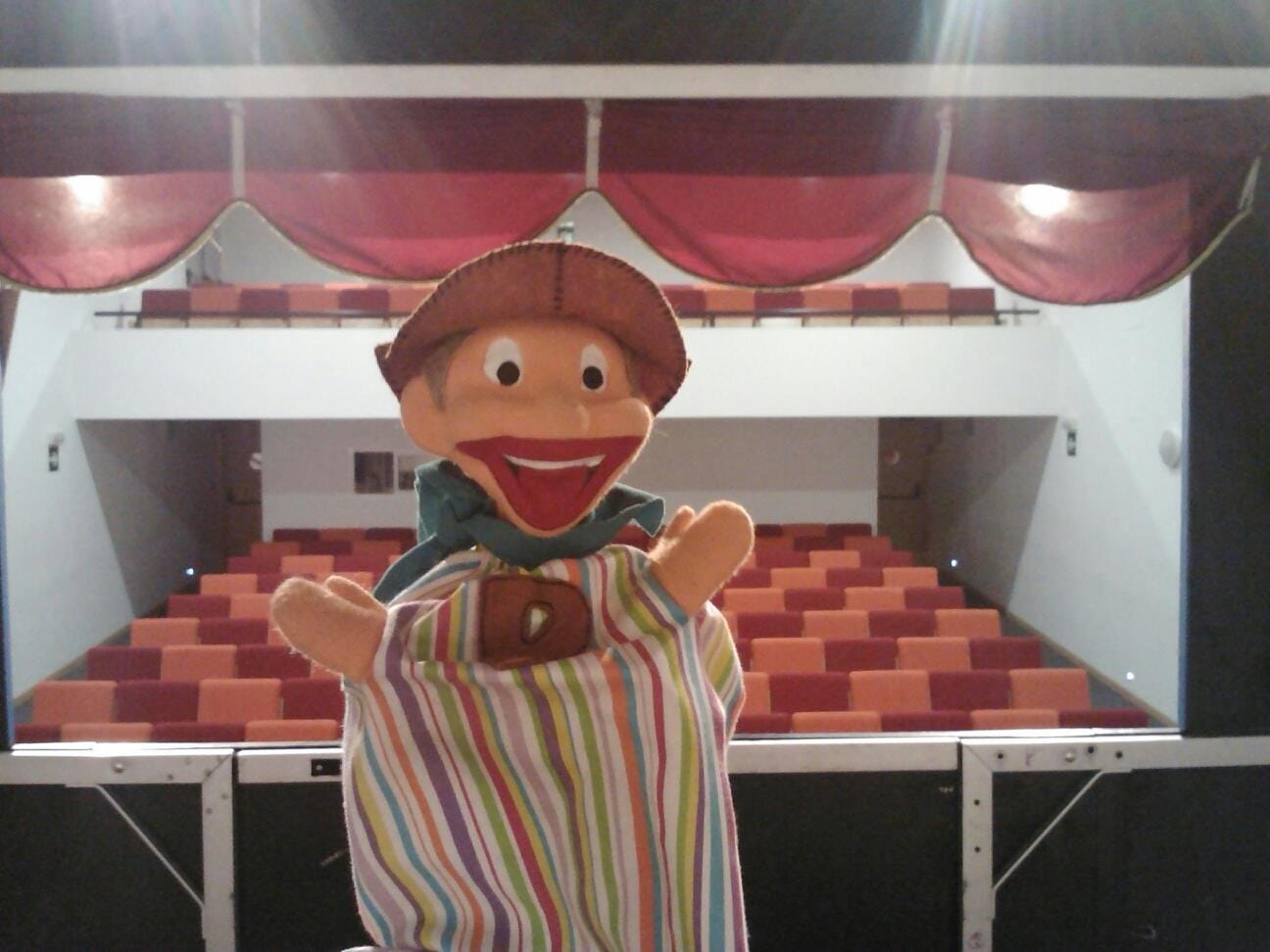 Peneque. El sueño de los títeres