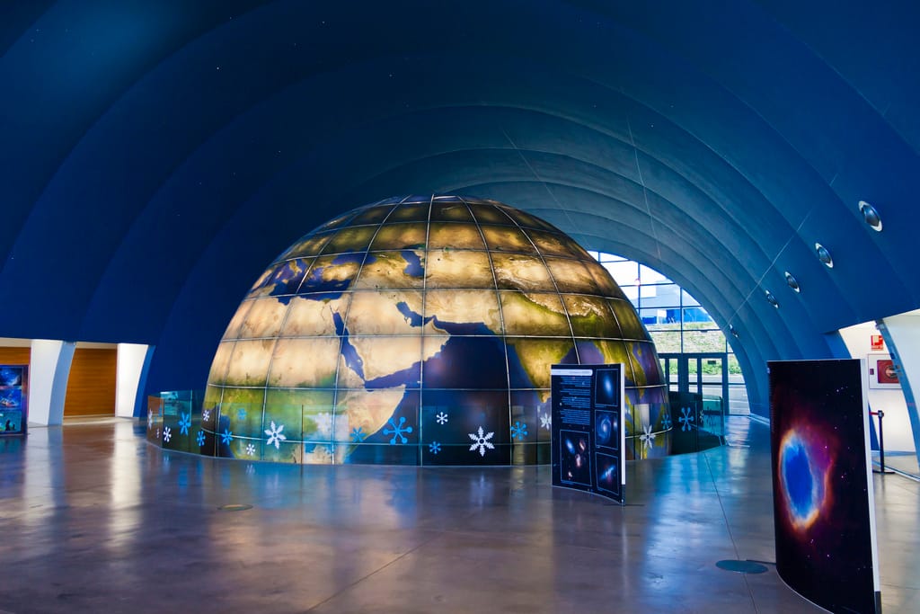 El eclipse total en el Planetario de Aragón
