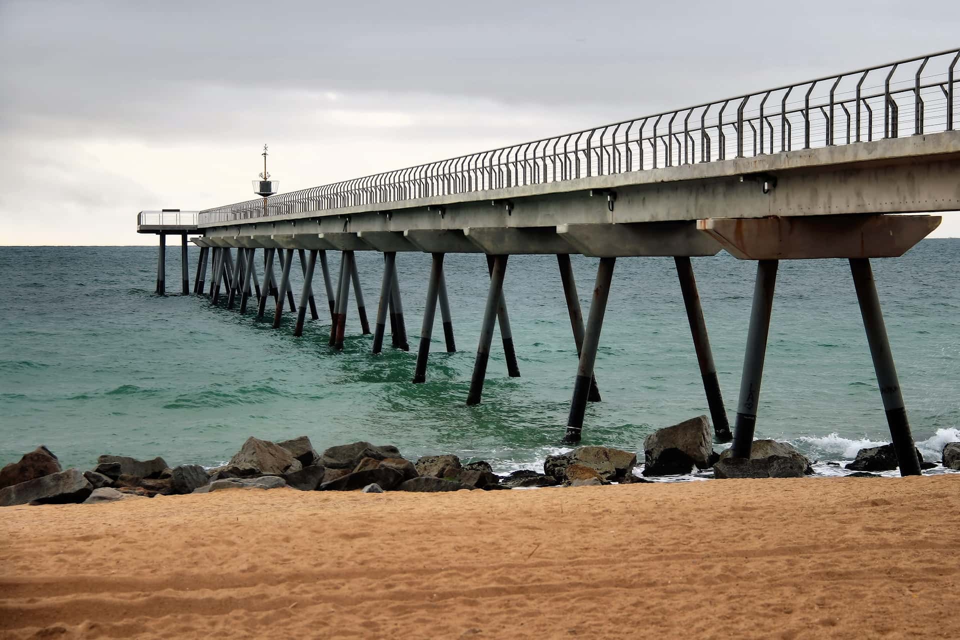 La ruta del mar de Badalona y el Pont del Petroli