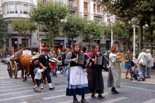 Exposición Euskal Jantziak