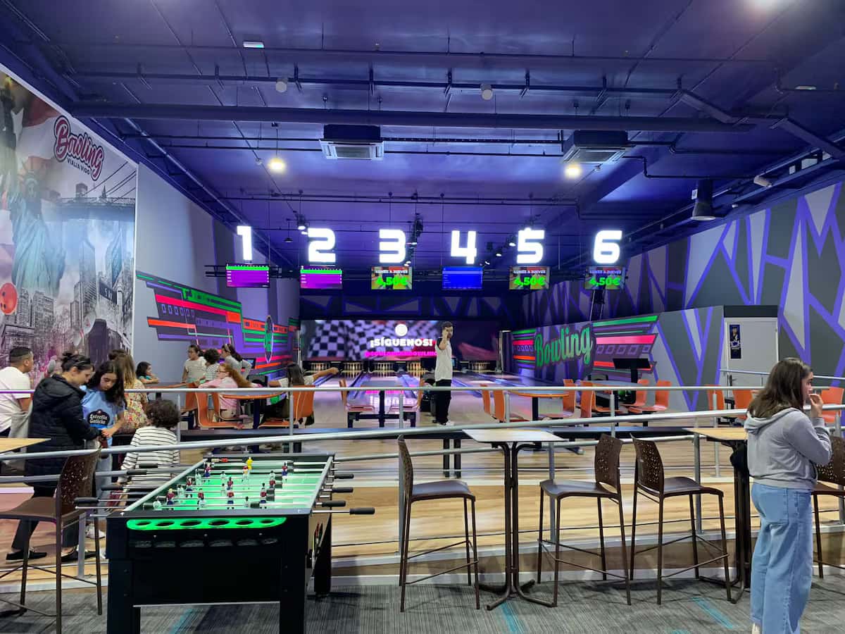 Sould Park Bowling: Bolos y VR en Vialia Vigo
