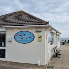 Café Riva: breakfast, mini-golf and a cliff-top view