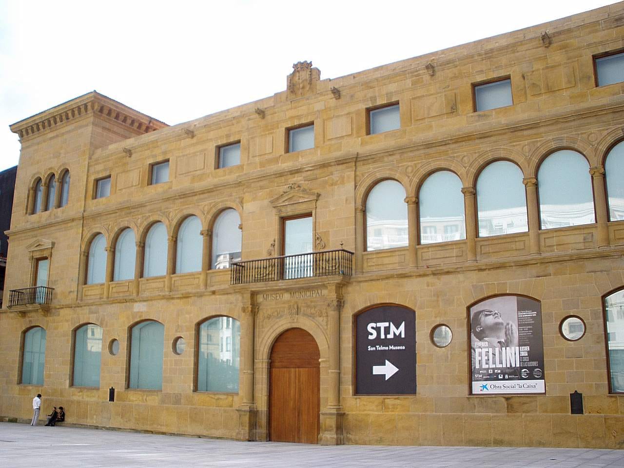 San Telmo Gaua: el claustro donostiarra de noche