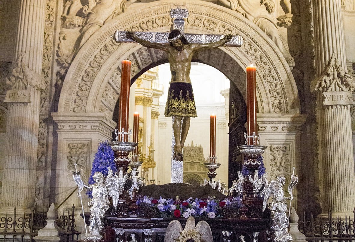 Procesión de rogativas por los terremotos del Santísimo Cristo de San Agustín