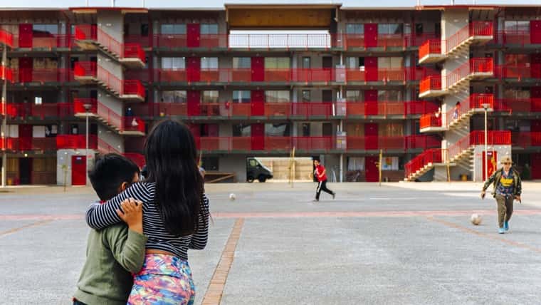 Cicle Tardor Solidària: Cinefòrum 'Un lugar en la ciudad', de Gabriel Silvestre