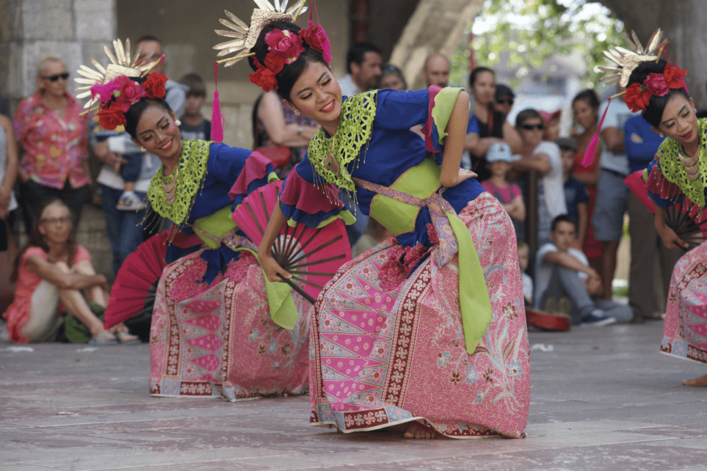 El Festifolk recorre doce municipios cacereños