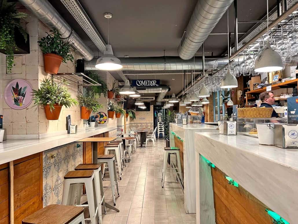 Taberna Cachalote: raciones y tapeo en la Plaza de Cañadío