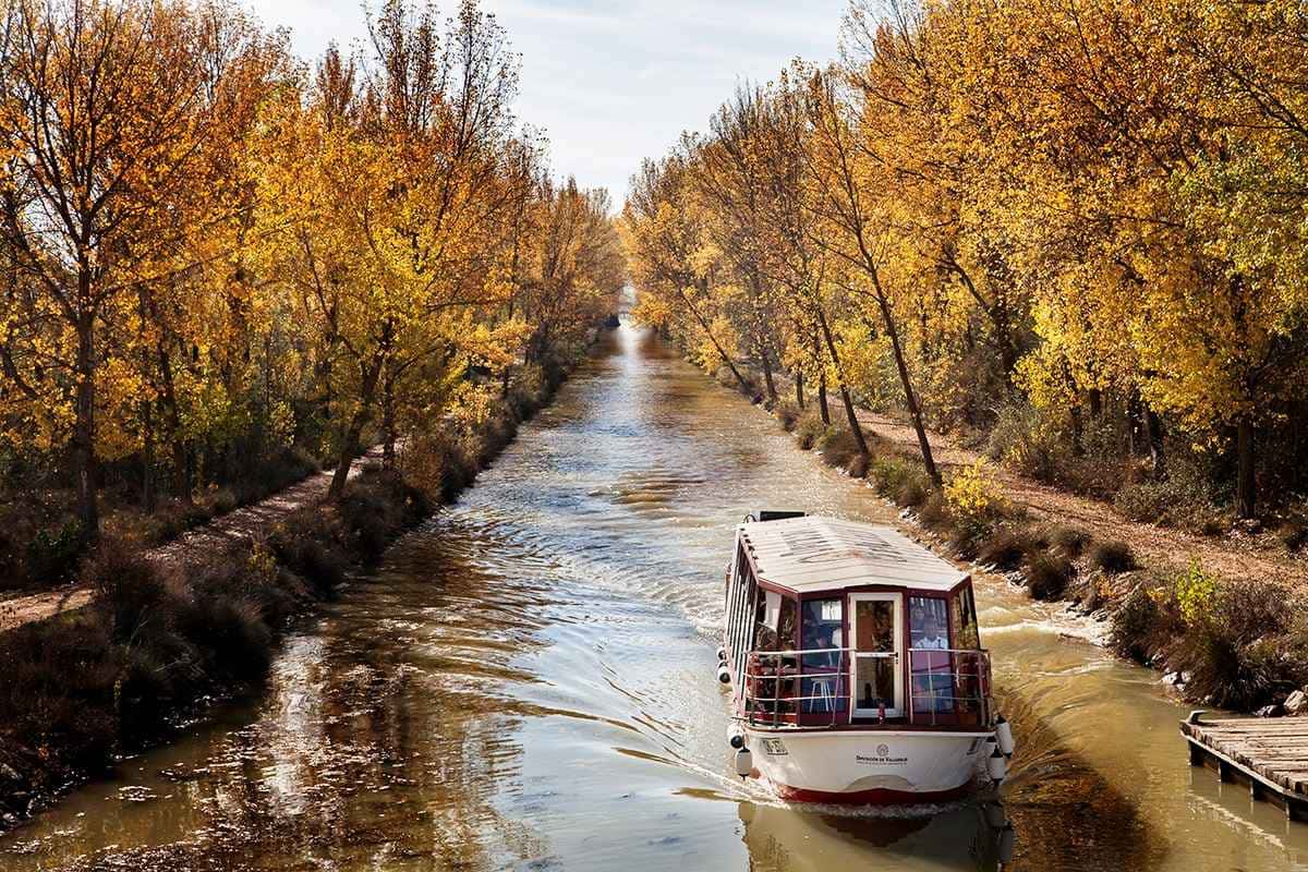 Tren del Canal de Castilla