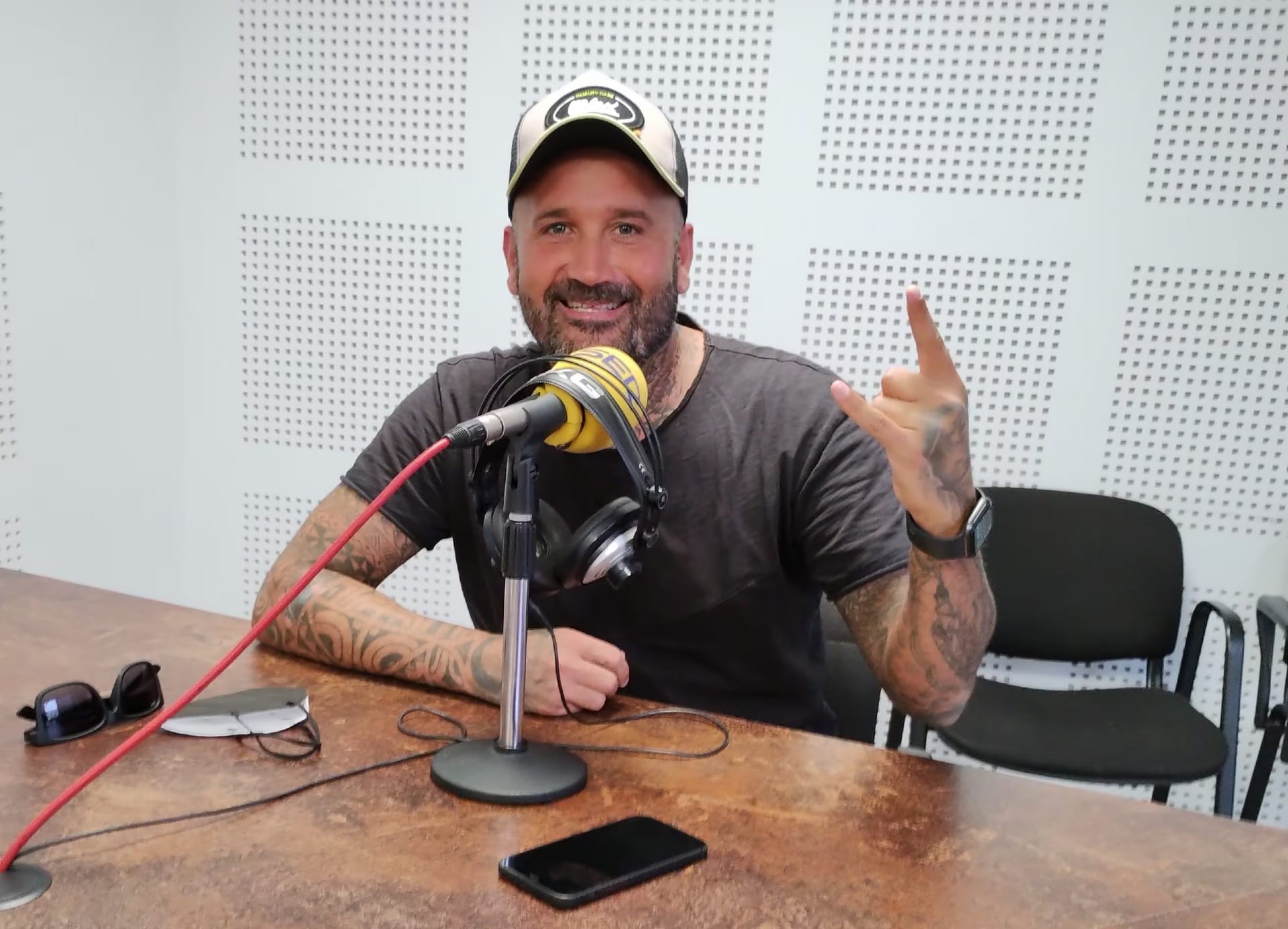 Albert Novo amplía su gira por El Bierzo