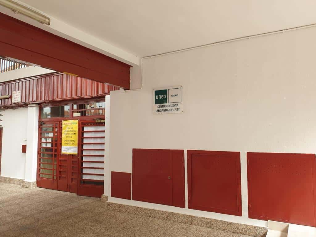 La UNED Senior de Arganda suma arte y cine
