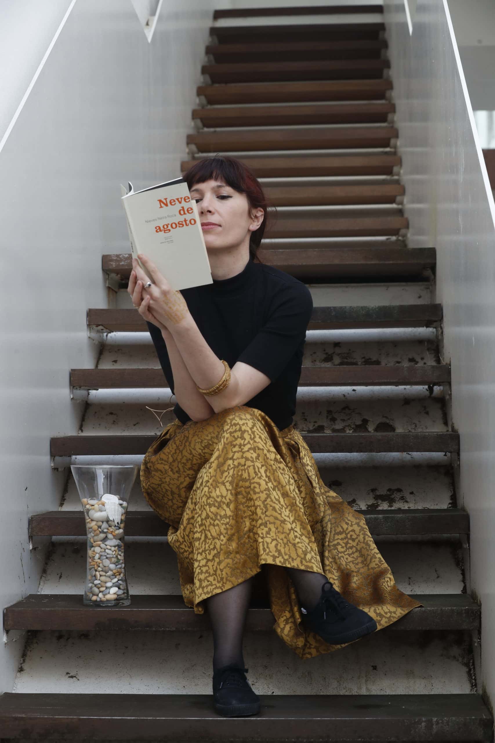 Mañás poéticas sobre la obra de Nieves Neira