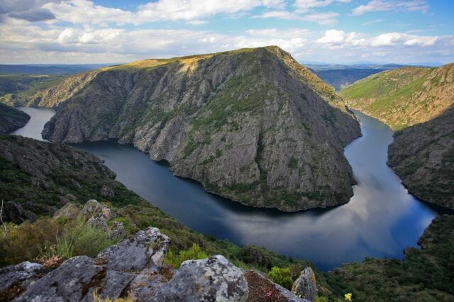 Un tren de época para descubrir la Ribeira Sacra