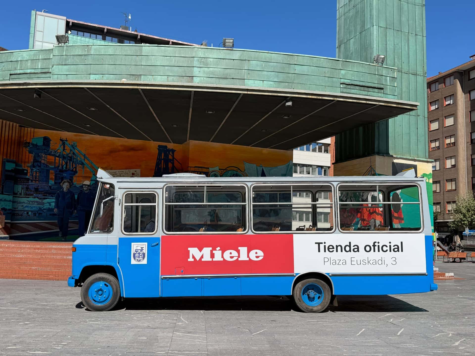 El 'azulito' volvió a recorrer Barakaldo