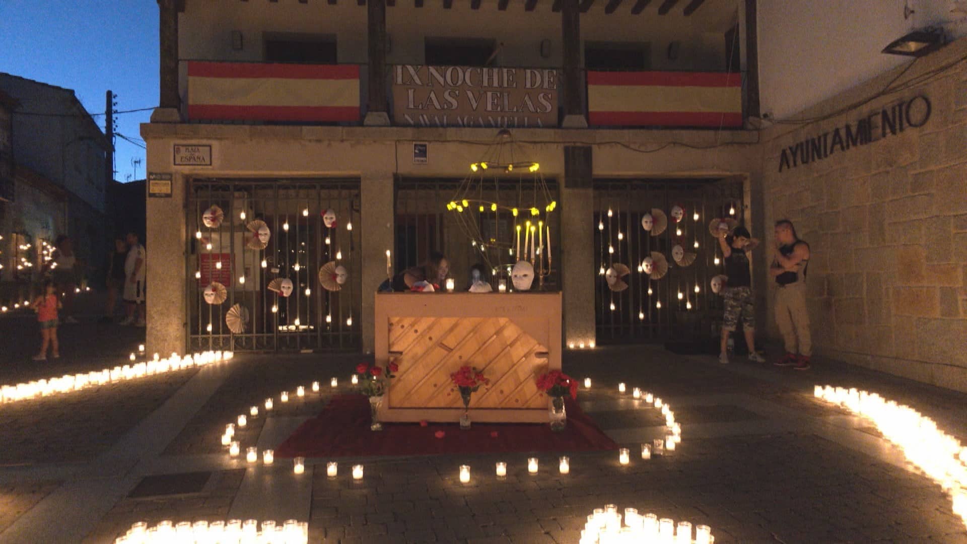 Navalagamella celebra diez años de Noche de las Velas