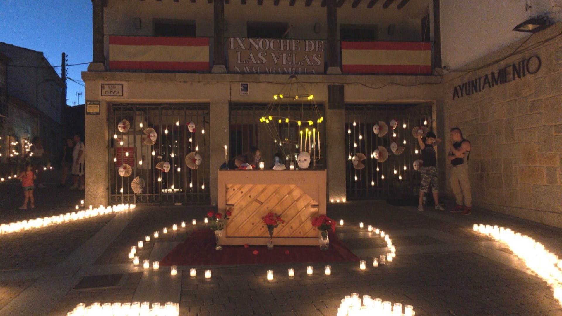 Navalagamella celebra diez años de Noche de las Velas