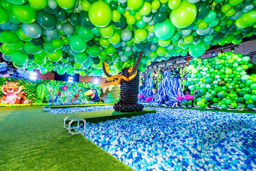 Balloon Story: más de 600.000 globos en el Poblenou