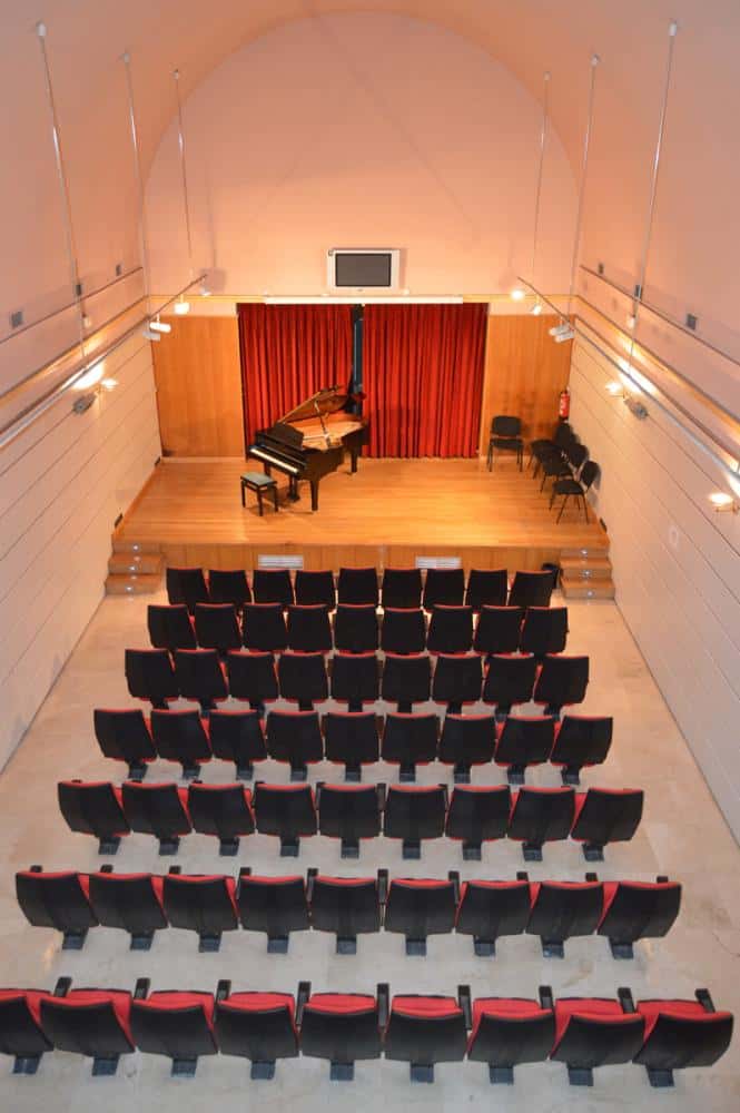 Concierto del coro de adultos de la Escuela Municipal de Música María Teresa Prieto