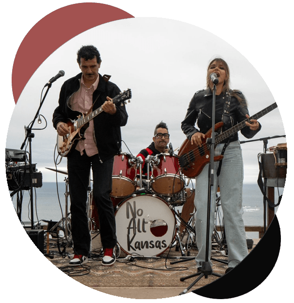 Concierto de No All Kansas en Chiringuito de Samil