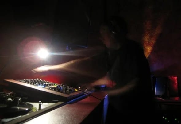 System 9.0 - Grant Dell - Terry Francis - Simon Atkinson