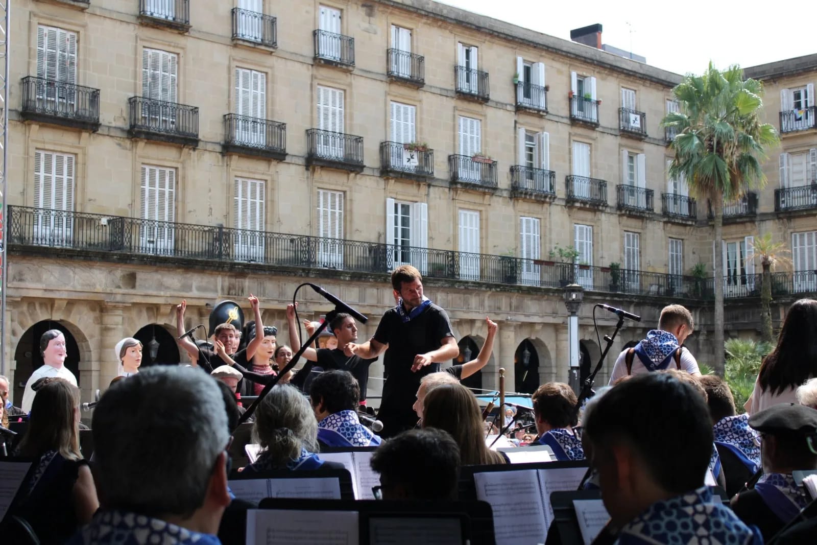 El Alarde de Txistularis cerró la Aste Nagusia