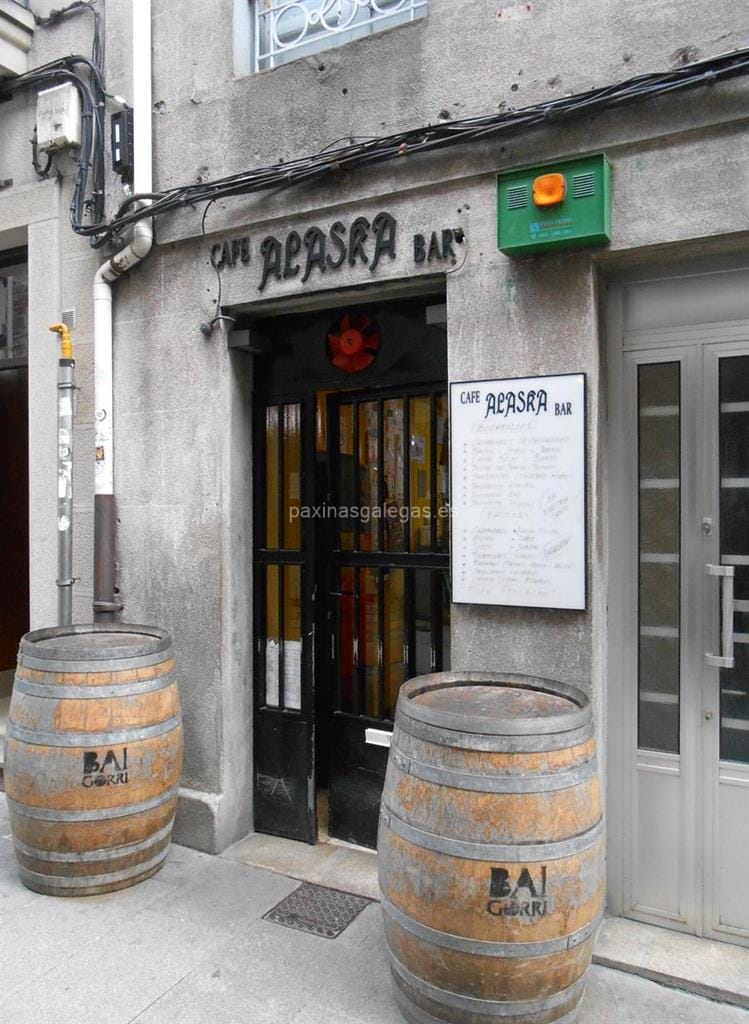 Café Bar Alaska en Lugo: bocadillos de calamares y cocina casera