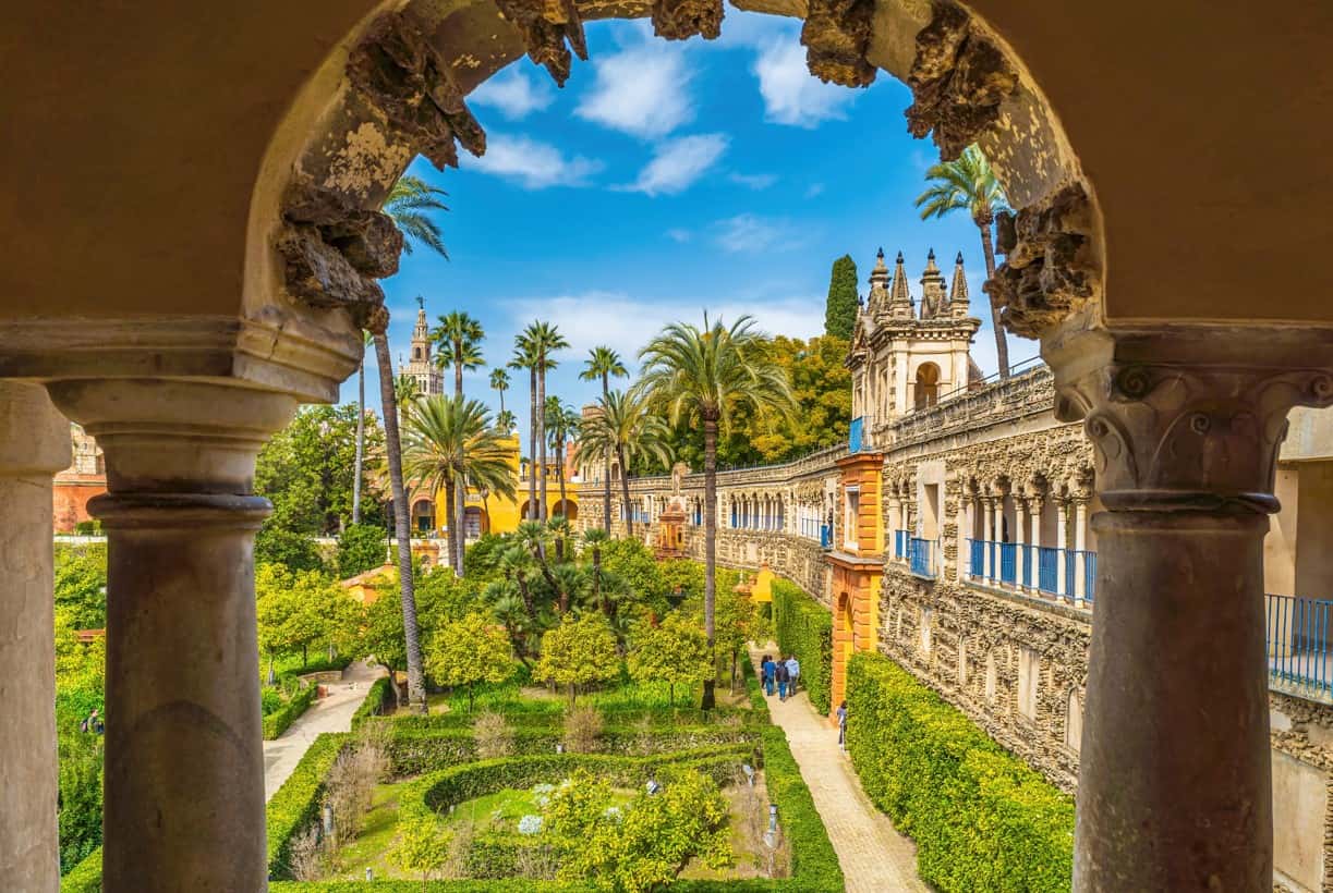 Ruta por la Sevilla imperial: 500 años de una boda real