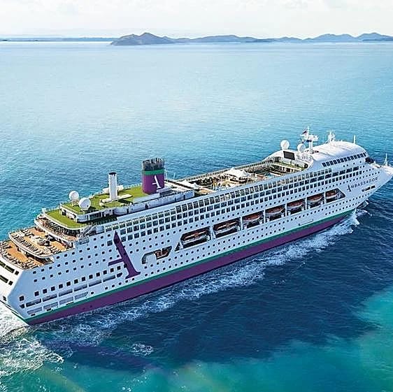 Guía para ver los cruceros de lujo en Santander este 2026