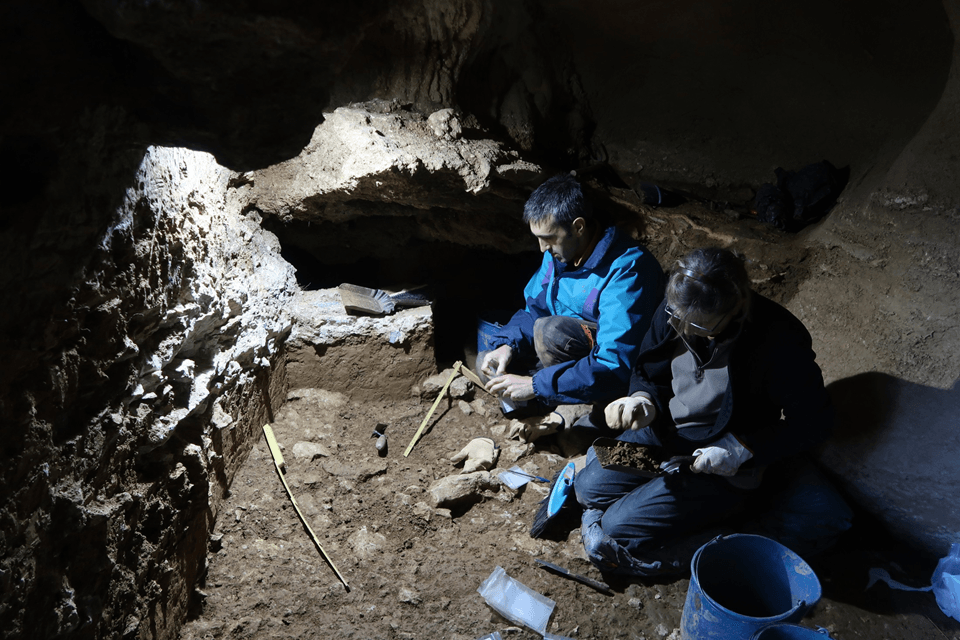 Revoluci贸n, resistencia y memoria