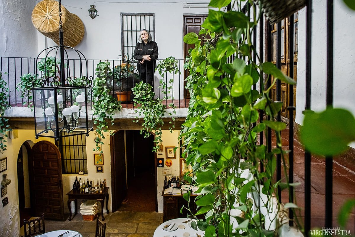 El Granaíno: tapas generosas en la Plaza de las Descalzas