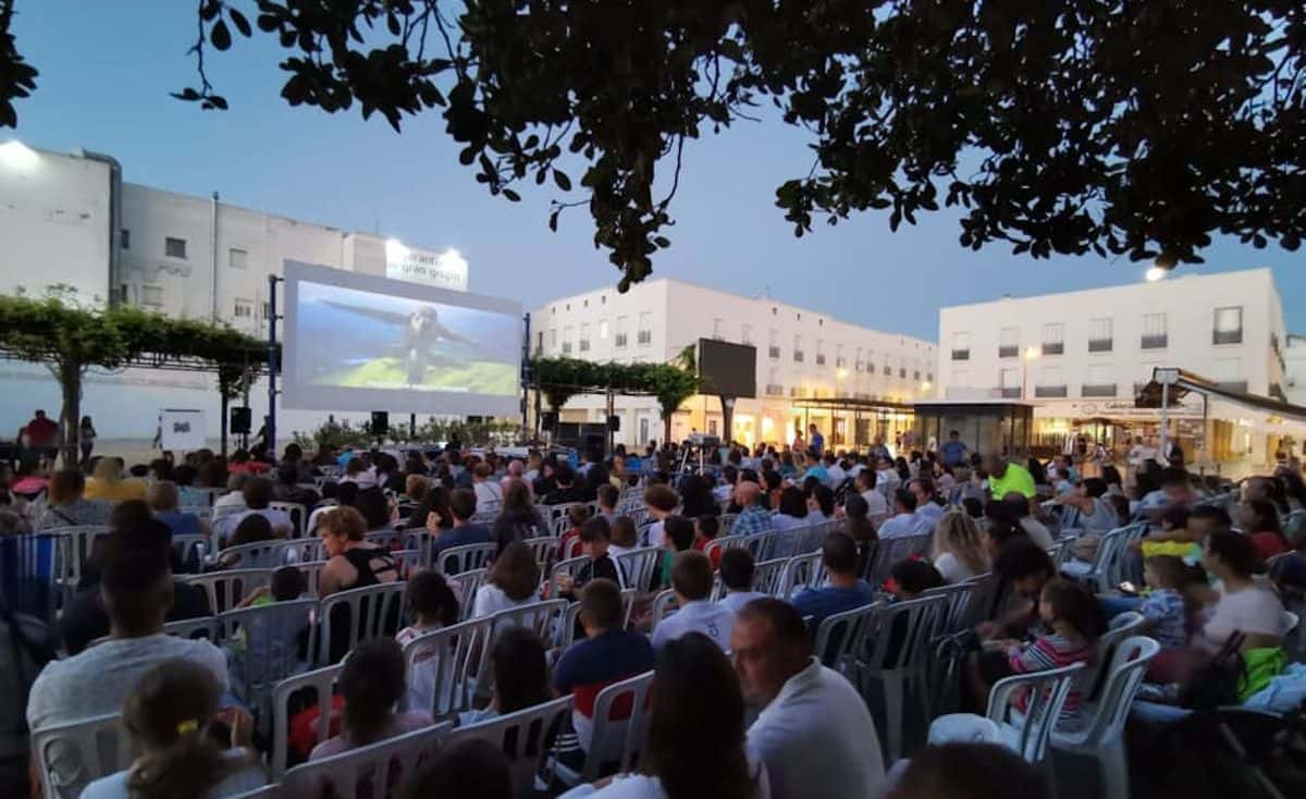 Chiclana de Cine: Robot Salvaje