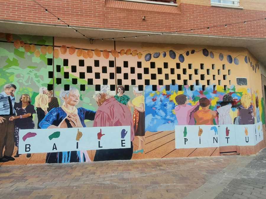 San Roque estrena dos murales de 'Vidas coloridas'