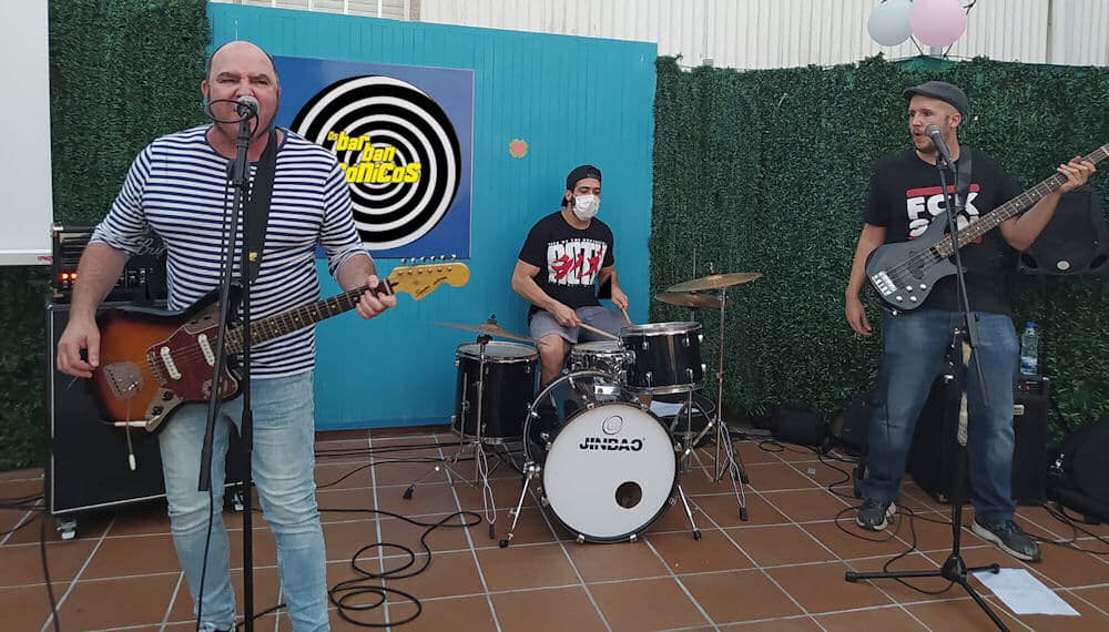 Concierto de Os bar ban sónicos