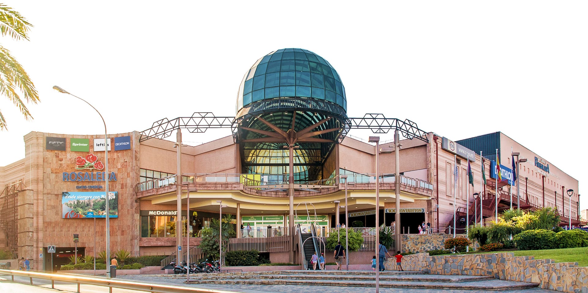 Exposiciones de tronos en miniatura y arte sacro en Málaga