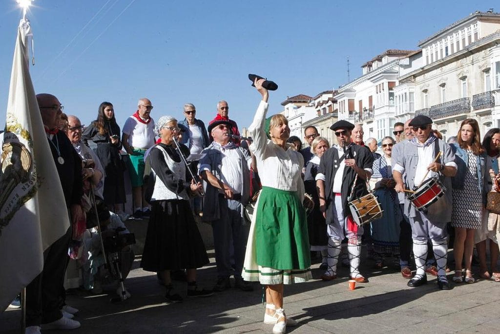 Paseíllo de Blusas y Neskas (Propuesta de Recorrido Único)