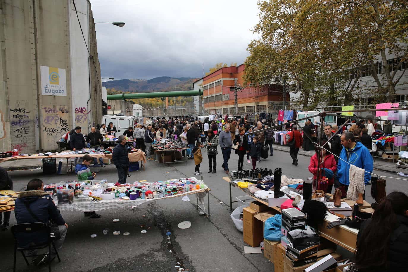 Guía de mercadillos de segunda mano y vintage en Bizkaia