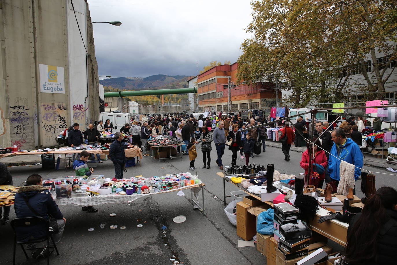 Guía de mercadillos de segunda mano y vintage en Bizkaia