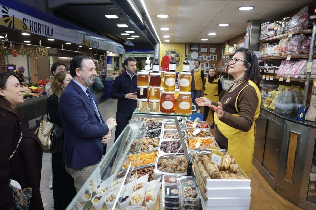 Ruta de tapeo y tradición por los emblemáticos del Olivar