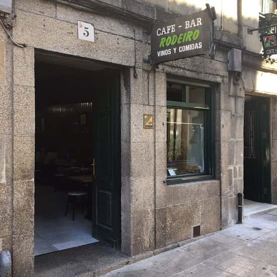 Cocido en Santiago: La batalla por el plato de invierno