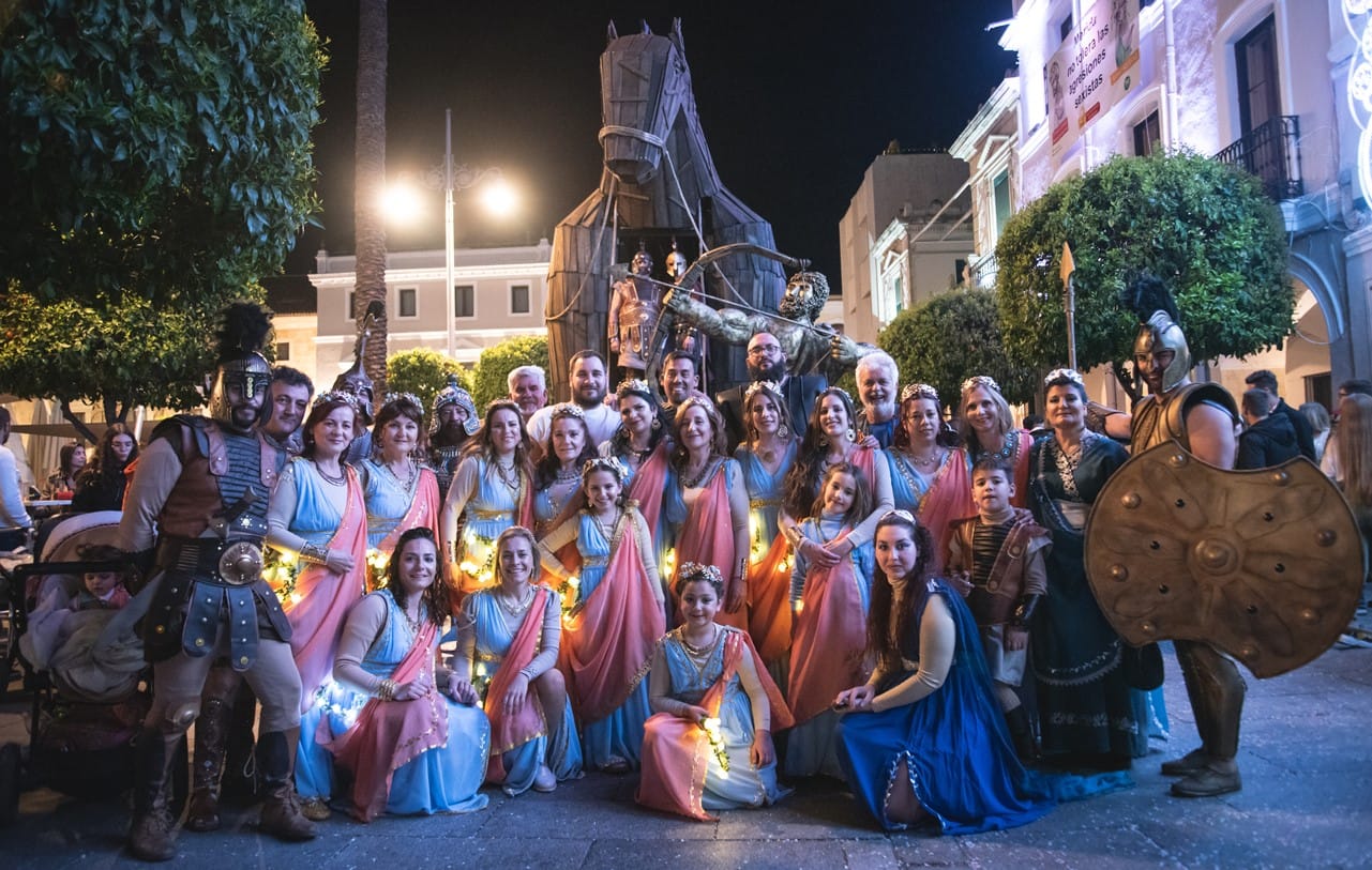 El Carnaval de Mérida despide a Aparicio y Bastida