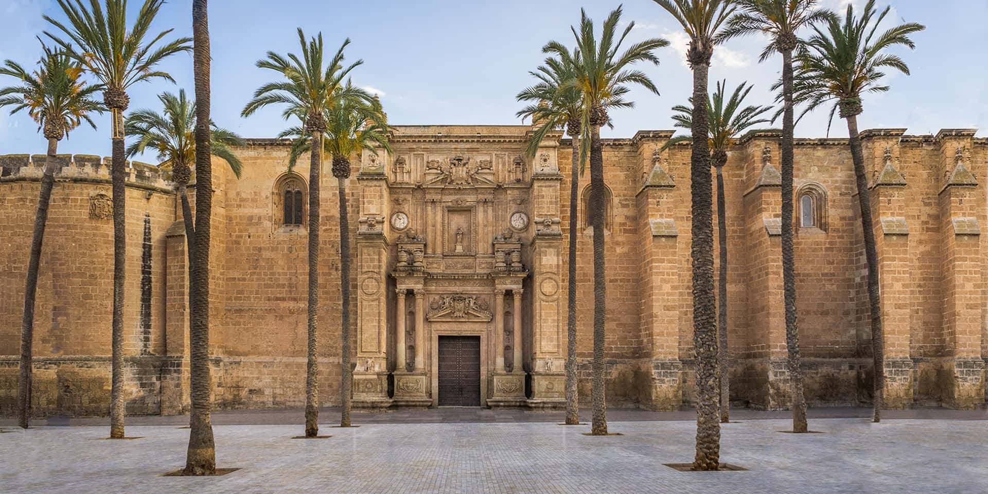 Cine de verano bajo las estrellas en Almería