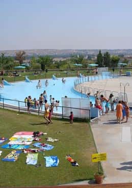 Guía de piscinas municipales de Zaragoza: Verano 2026