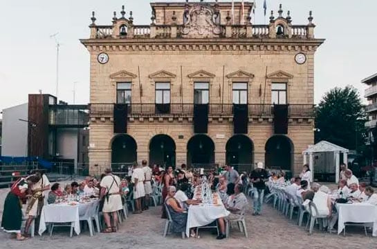 Cena romana con espectáculo ('Covivium in circus romanus')