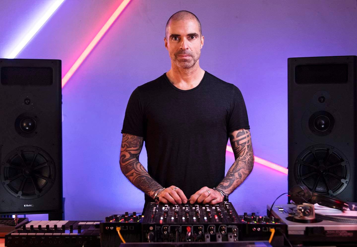 Noizer pres. Chris Liebing + Flug