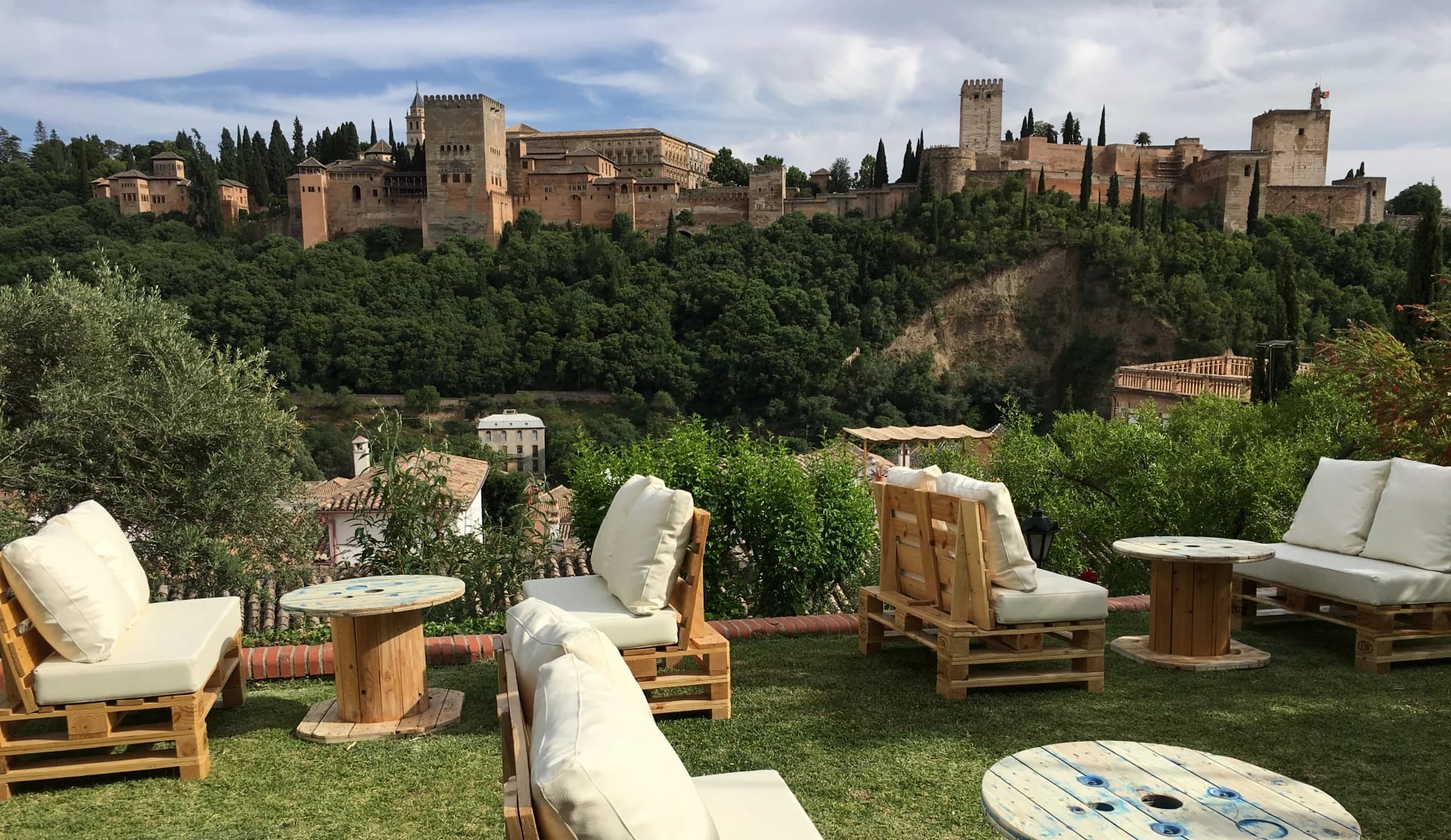 Las Tomasas: cocina mediterránea ante la Alhambra