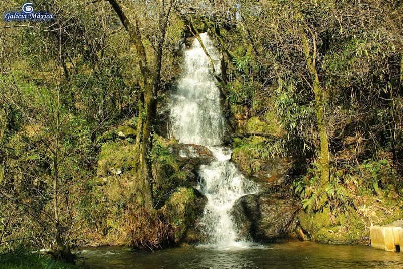 Rutas de cascadas cerca de Santiago para esta primavera